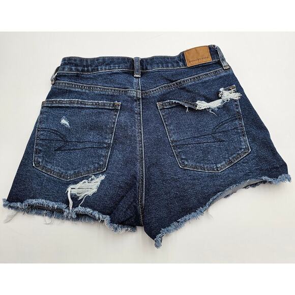 American Eagle Outfitter Women's 4 Dark Wash Strigid Cutoff Mom Jean Short - Picture 7 of 7